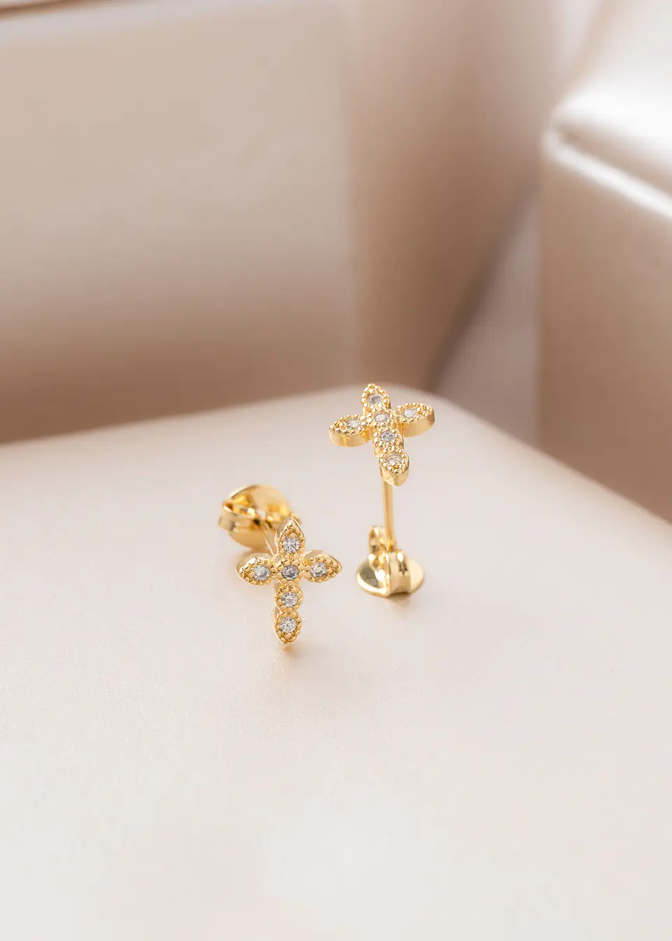 Arete Leaf Cross 2
