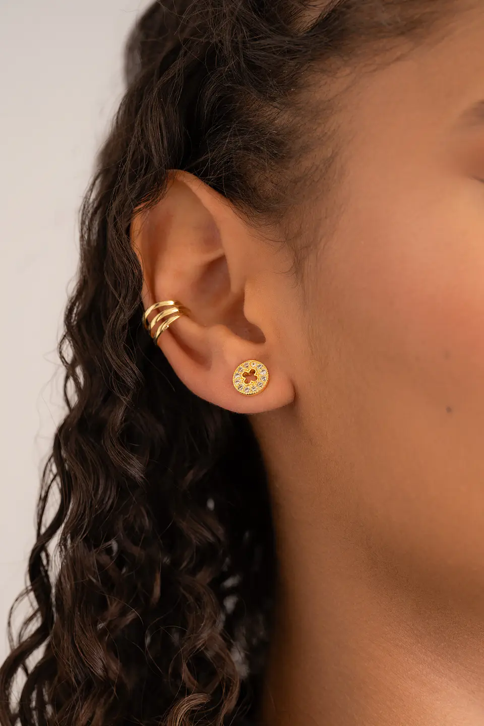 Arete Clover Redondo Silueta 9 mm 2