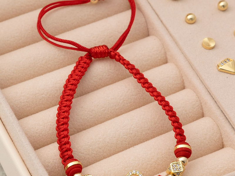 Aquí te contamos como iniciar tu propio negocio y emprender con D´Arce Joyería