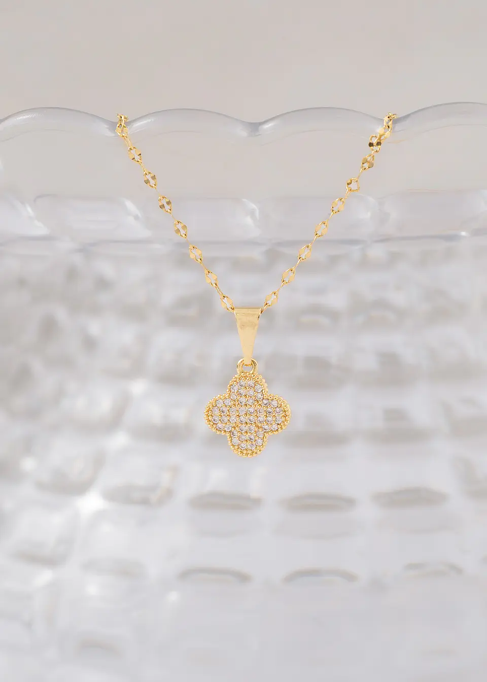 Dije Clover Circonias  2