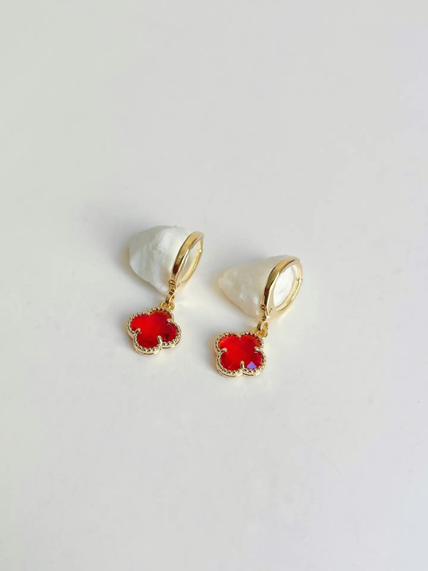 Candonga Trebol Rojo Escarlata  1