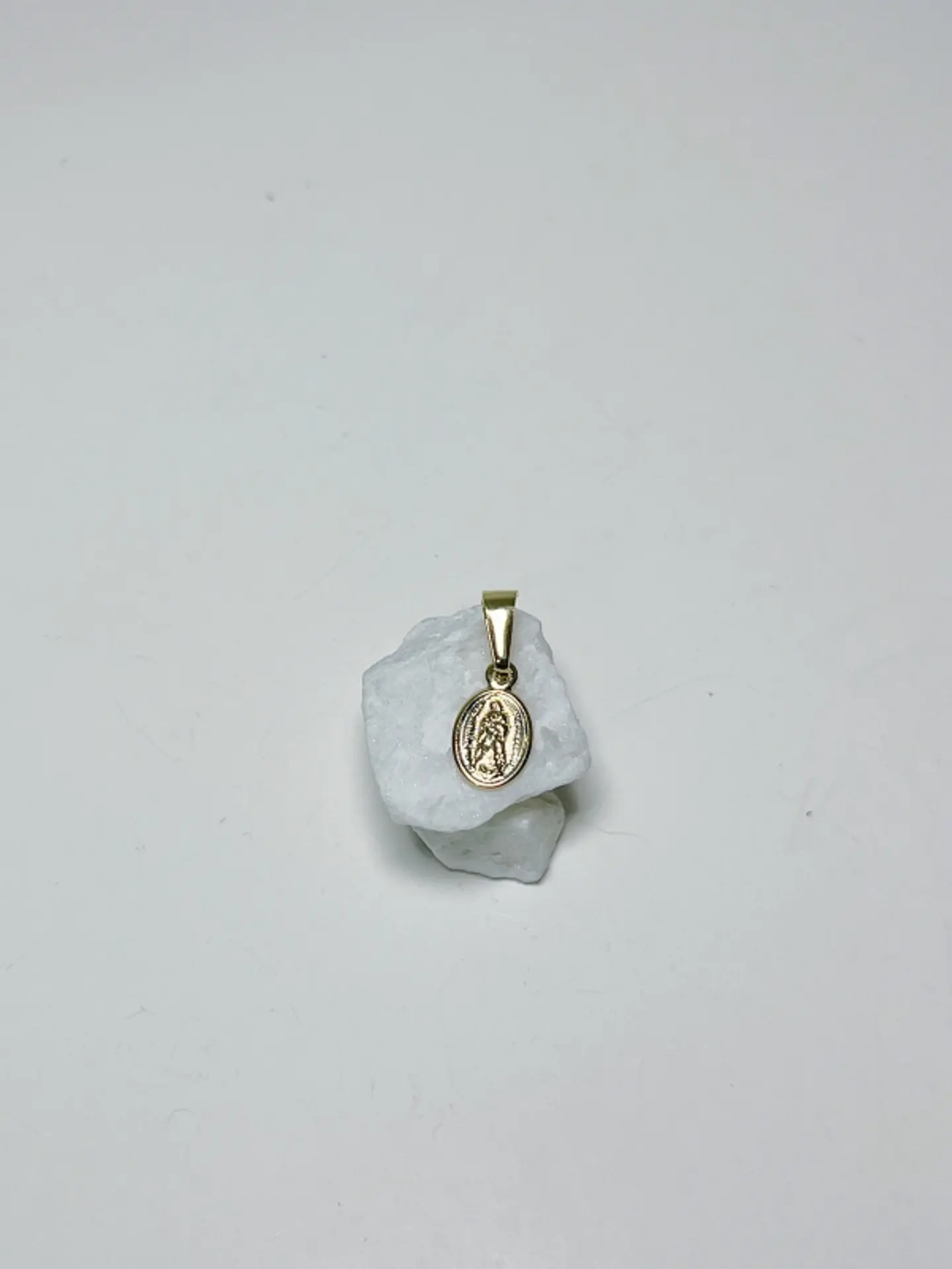 Dije Virgen Guadalupe Small 1
