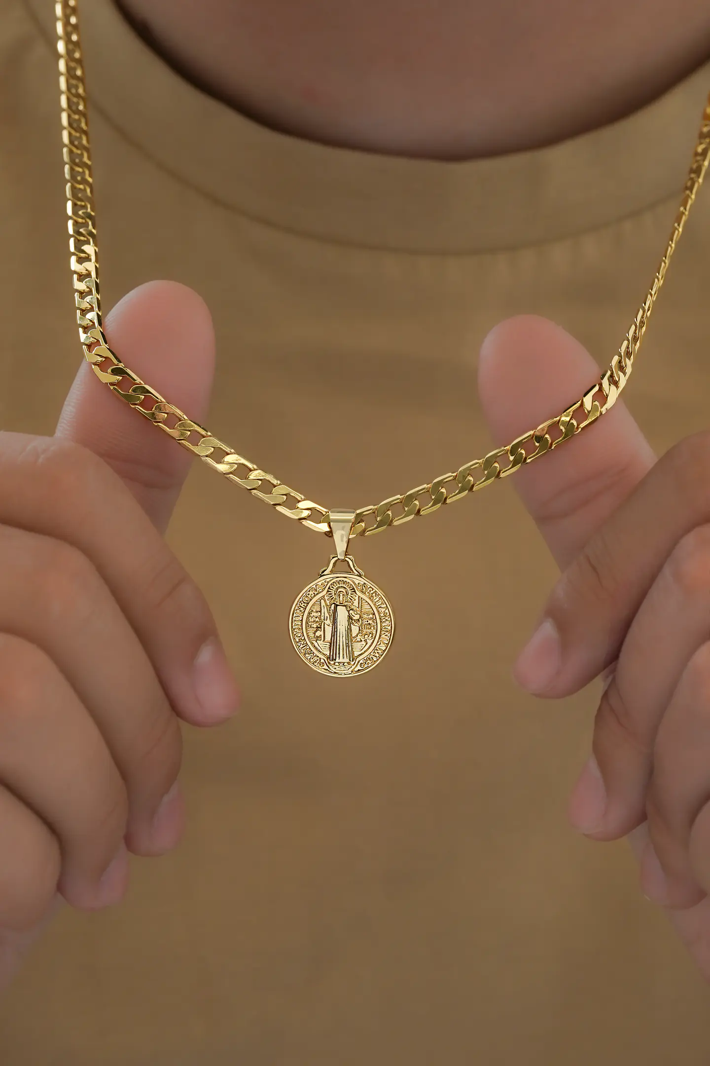 Dije Medalla de San Benito 2