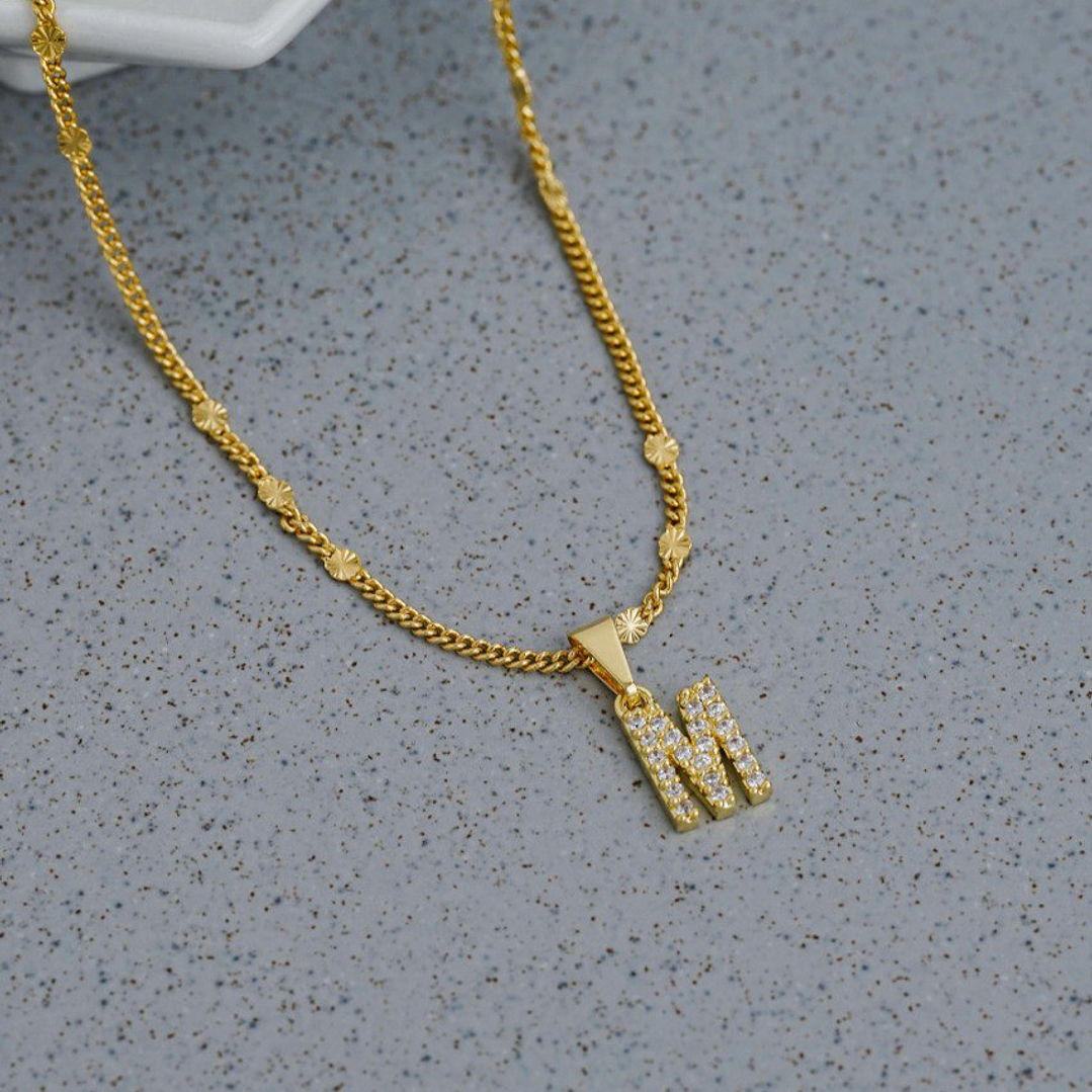 Dije Letra Iniciales en Circonia 