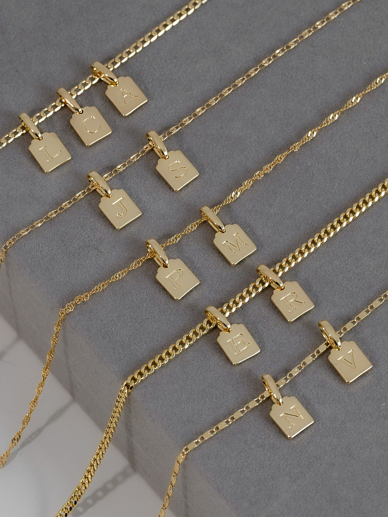 Dije Placa Letra J -1 2