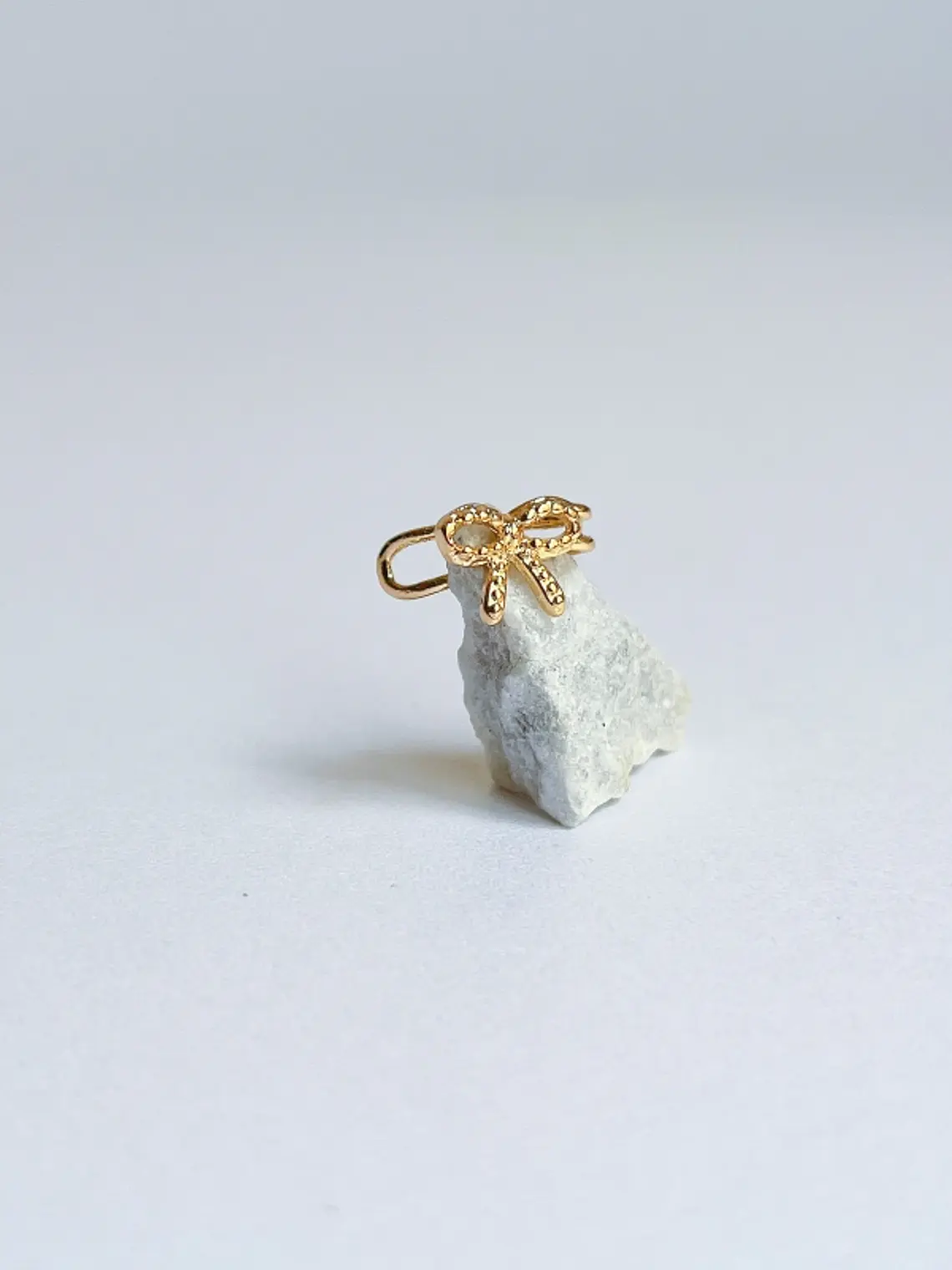 Ear cuff  Corbatin 1