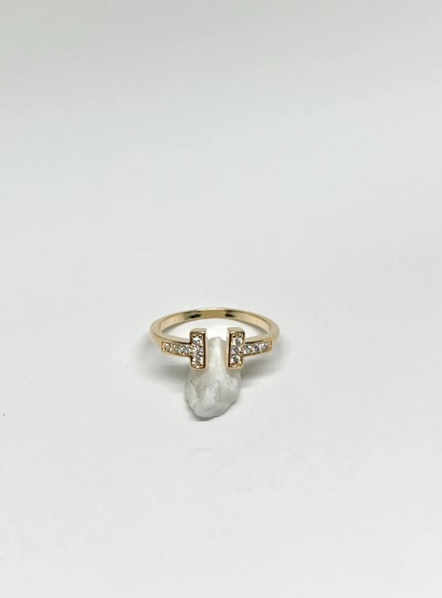 Anillo ajuste T circon | Oro laminado  1