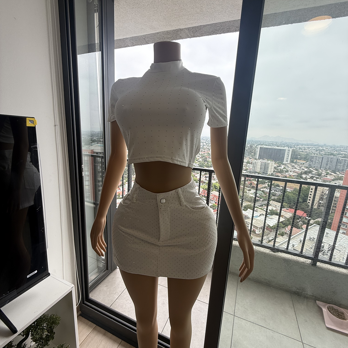 Polera blanca brillitos  2