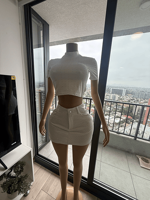 Polera blanca brillitos 