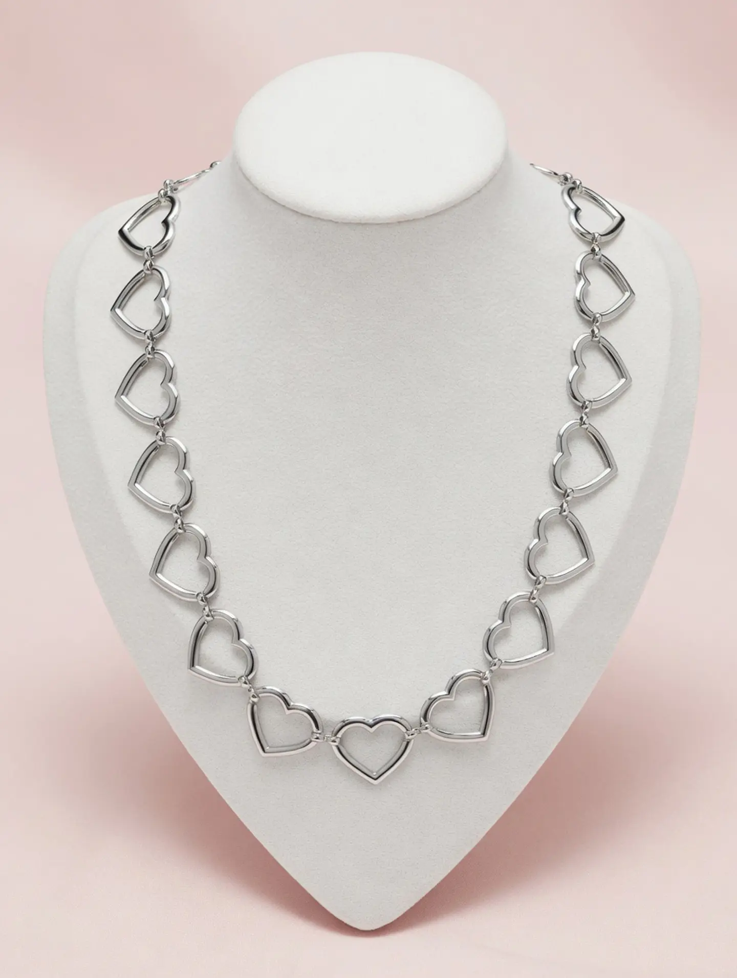 Colar Choker Elos de Coração Bold – Aço Inoxidável 3