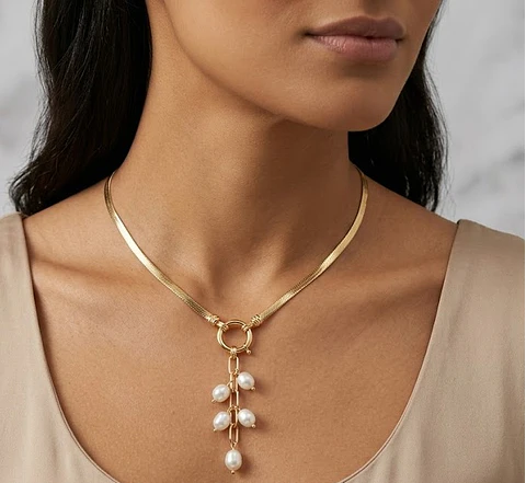 Colar Lariat de Malha Fita com Cascata de Pérolas