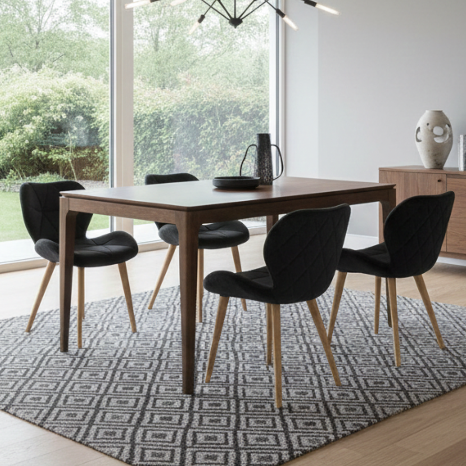 Juego de Comedor Mariposa Negro de 4 Sillas  4