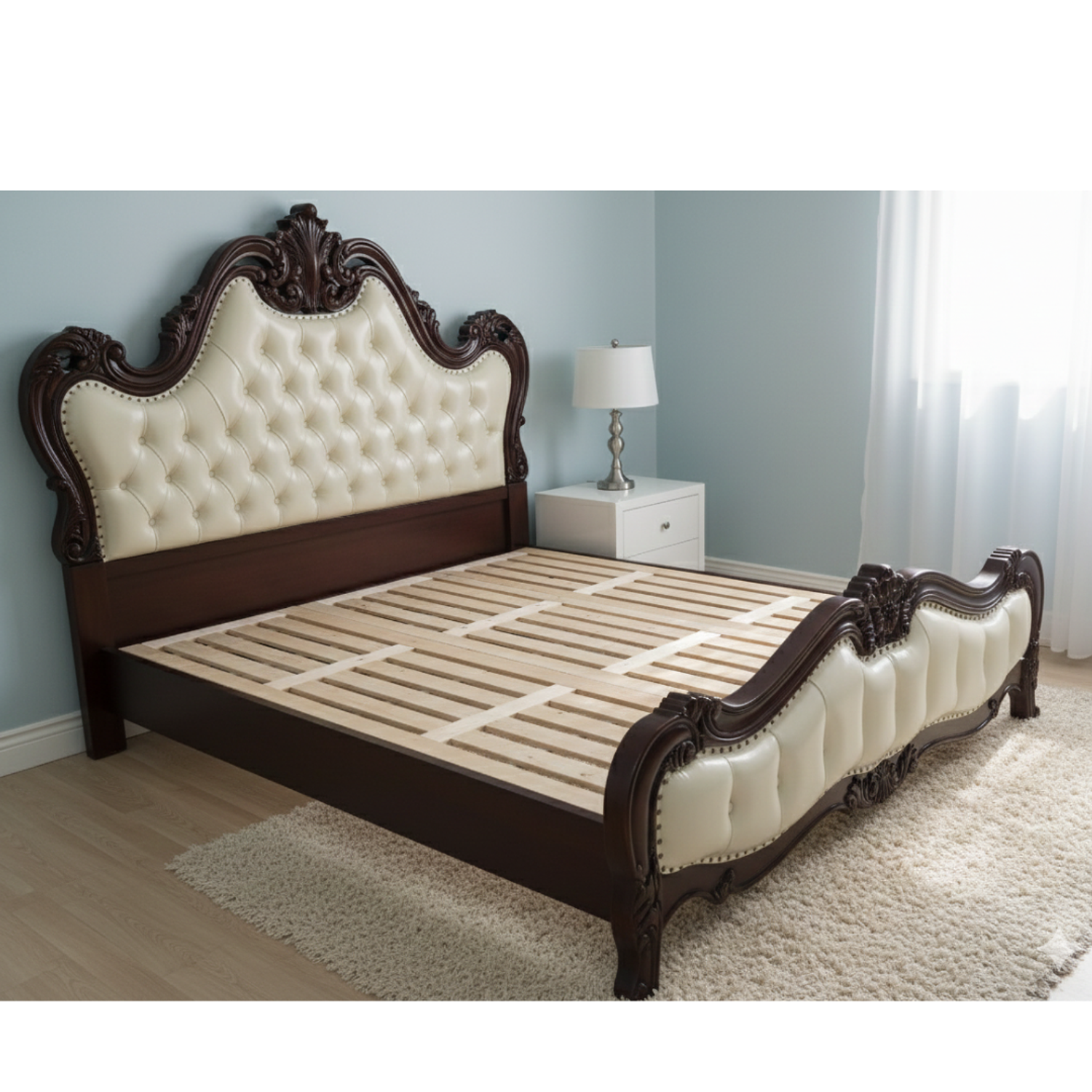 Cama King Real de Lujo  Estilo Barroco de Madera Roble Americano Tallada y Doble Tapizado en Ecocuero Capitoné 2