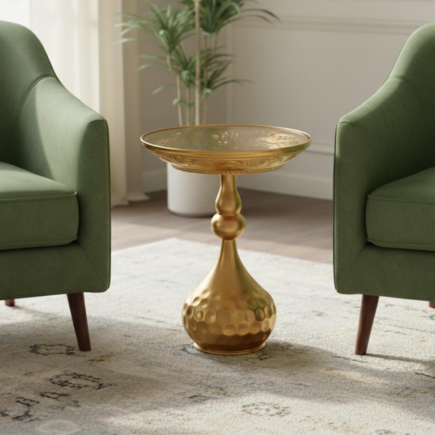 Mesa Lateral en Dorado con Detalle de Flor de Loto 1