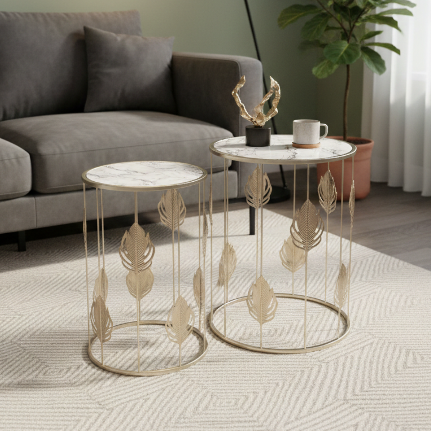 Mesas Laterales con Efecto Mármol y Base de Hojas Doradas 2