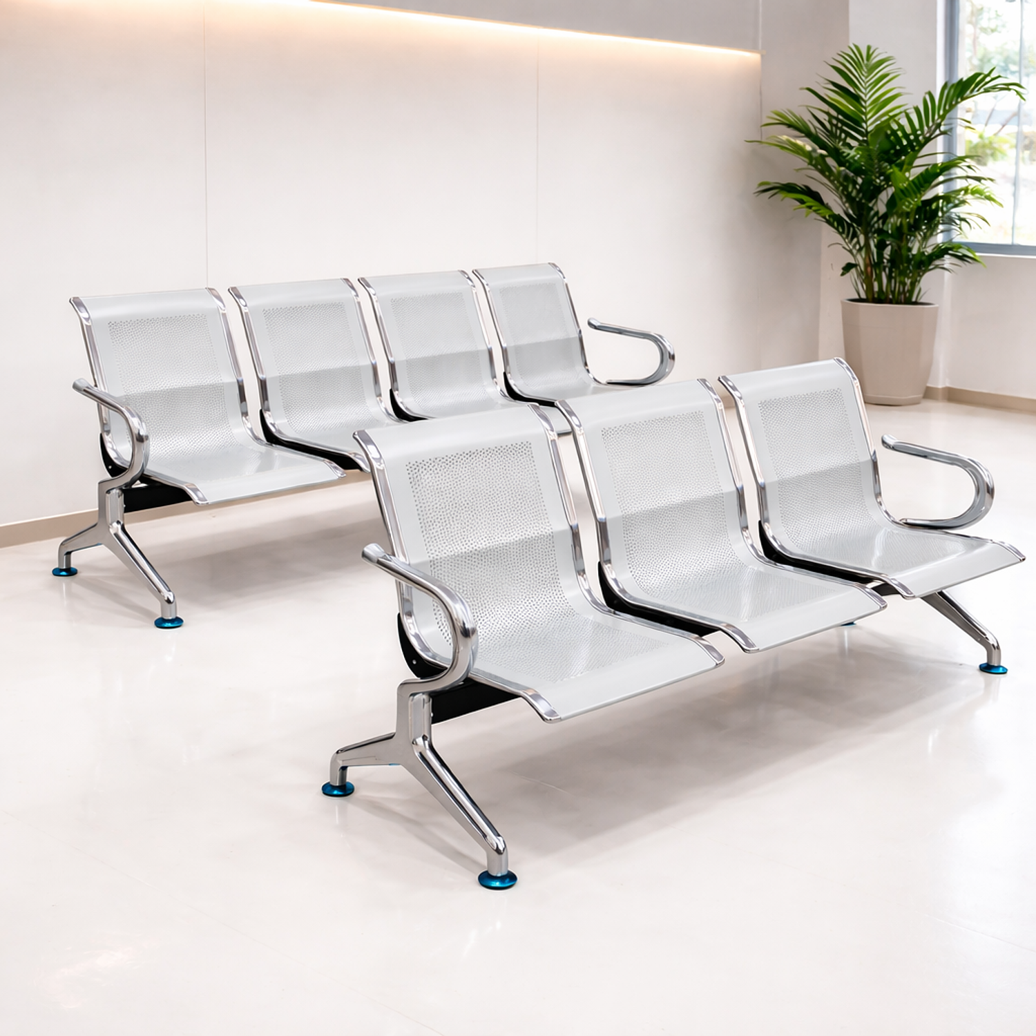 Banca de Espera Metálica Perforada 3 Puestos Cromada – Línea AeroClean 4