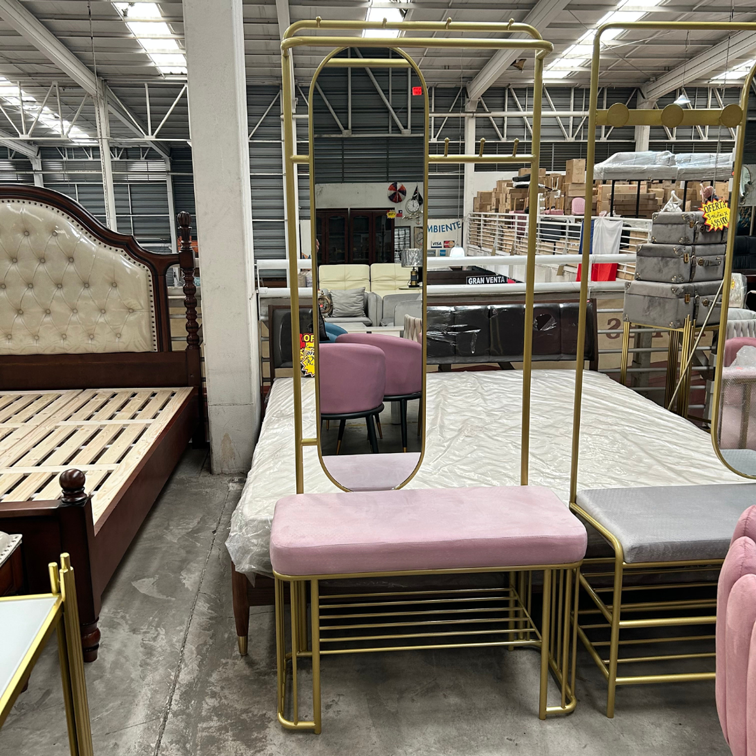 Perchero Dorado Recibidor con Espejo y Banco Tapizado Aurora 6