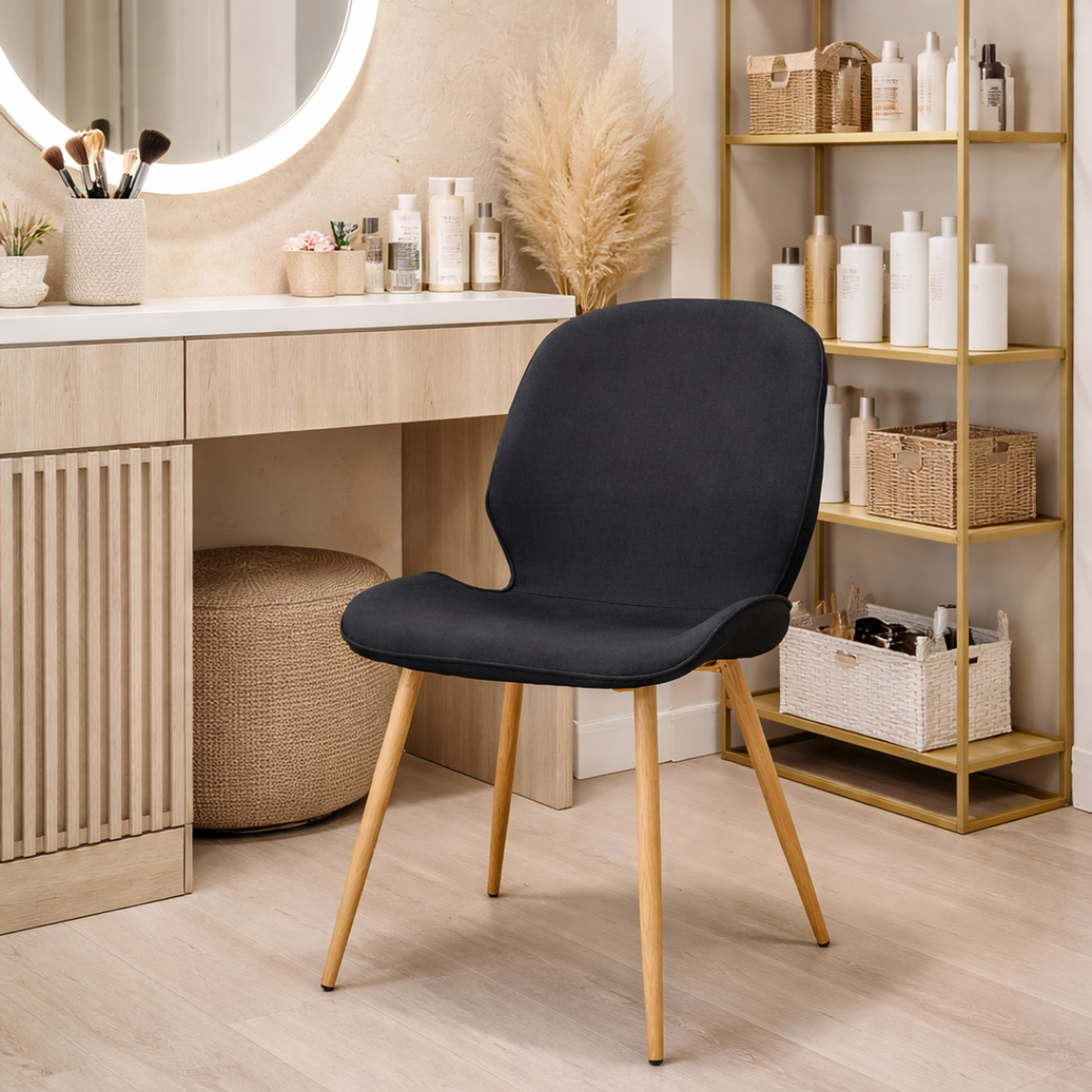 Silla Nórdica Tapizada en Lino Negro con Patas Metal Color Madera Noir Wood 1