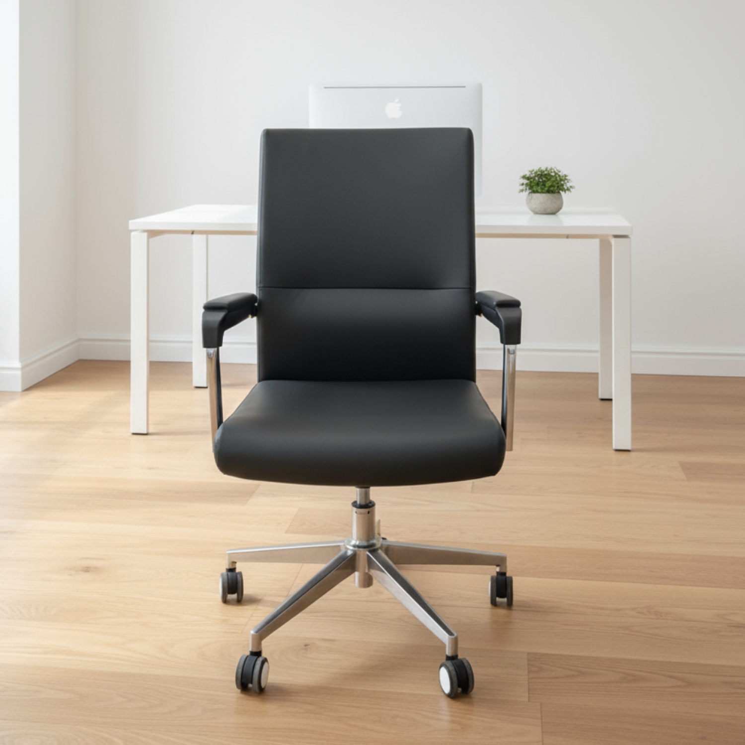 Silla de Escritorio Ejecutiva en Eco Cuero Negro Ergonómica para Oficina - Sillón Gerencial  2