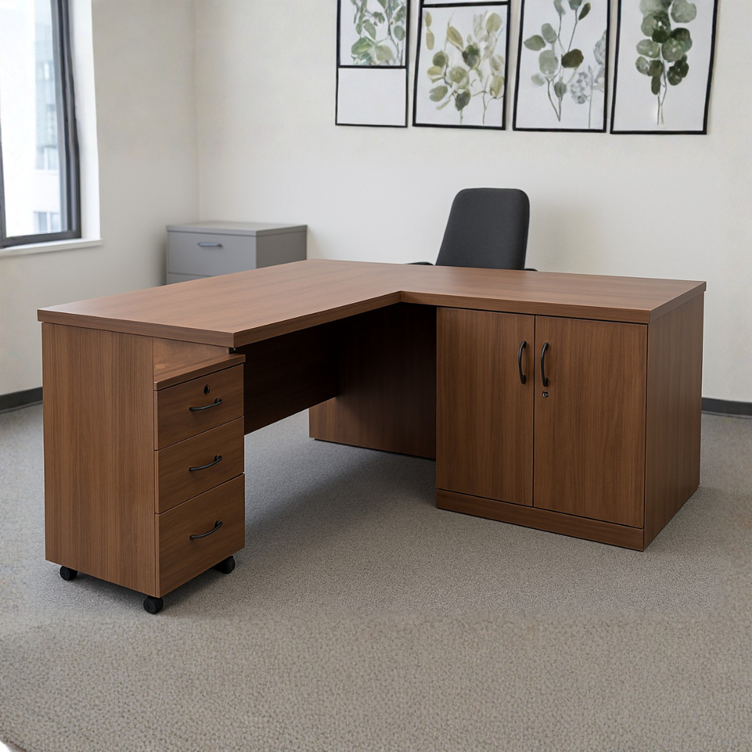 Escritorio Ejecutivo de Madera Clásico para Oficina Presidencial con Pasacables Integrado 2