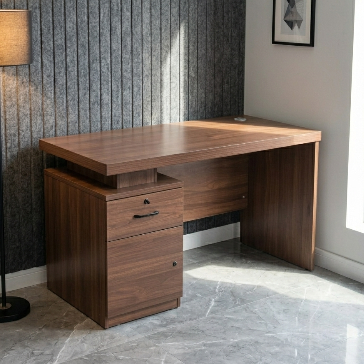 Escritorio de Oficina Clásico con Cajón de Madera 2