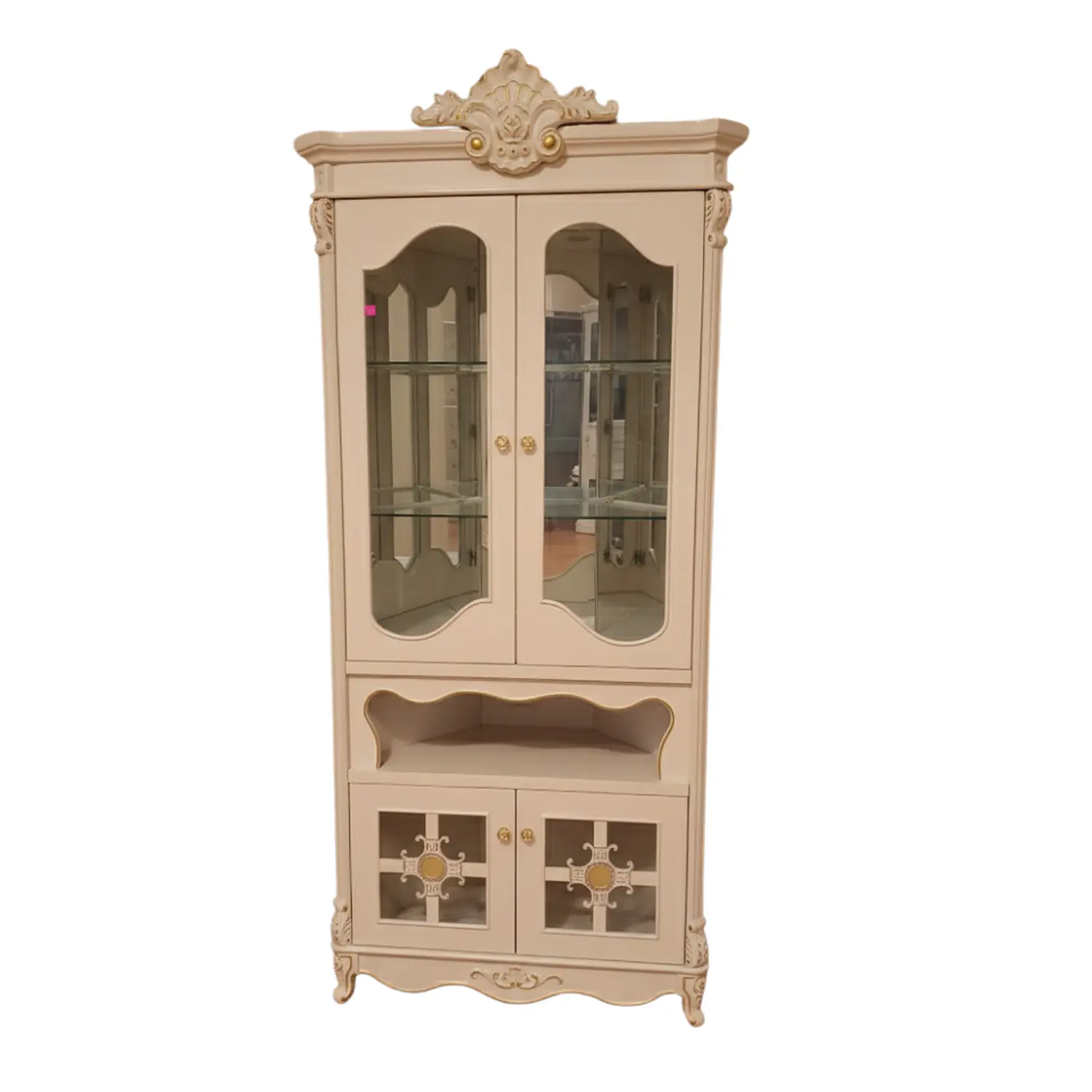 Vitrina Clásica Leticia Blanca con Vidrio y Tallado para Hogar y Oficina 4