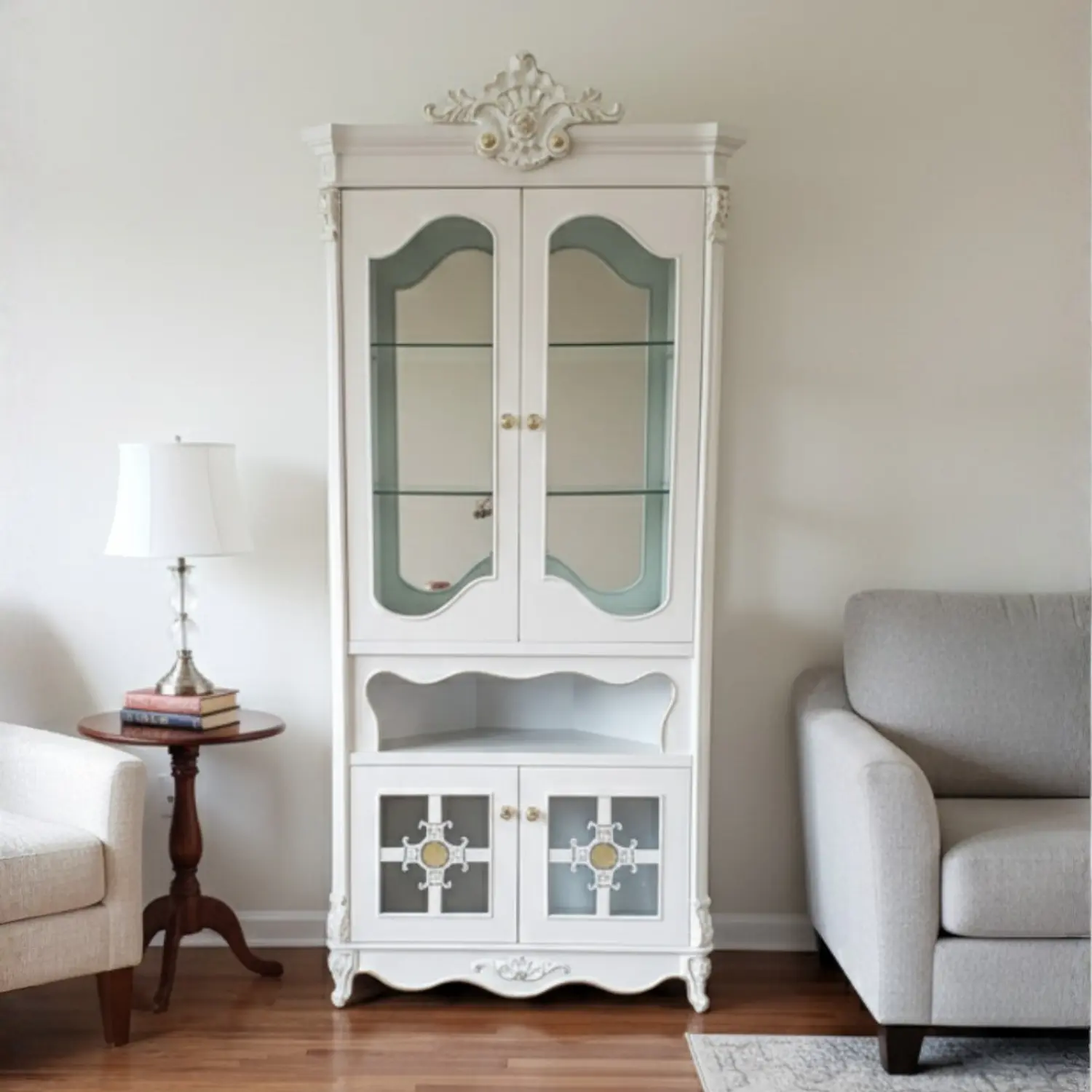 Vitrina Clásica Leticia Blanca con Vidrio y Tallado para Hogar y Oficina 2