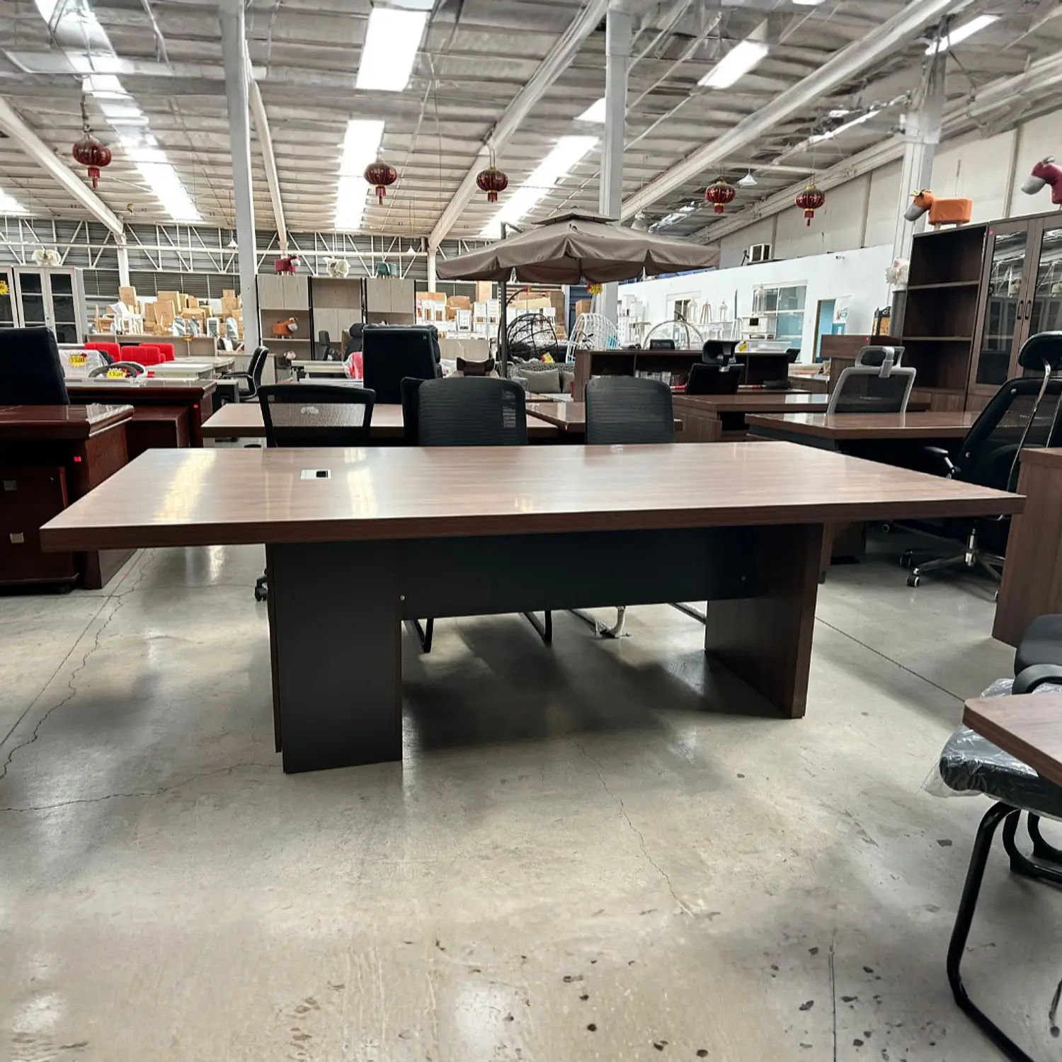 Mesa de Reuniones Rectangular de Madera Moderna para Oficina 10