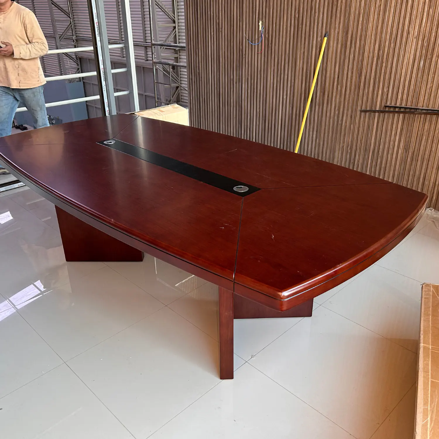 Mesa de Reuniones Rectangular de Madera para Oficina 6