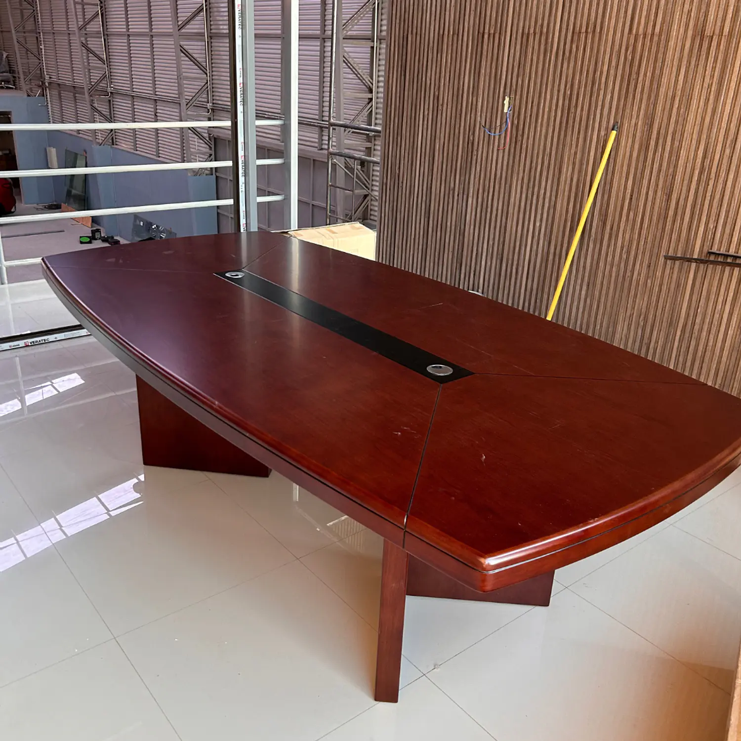 Mesa de Reuniones Rectangular de Madera para Oficina 7