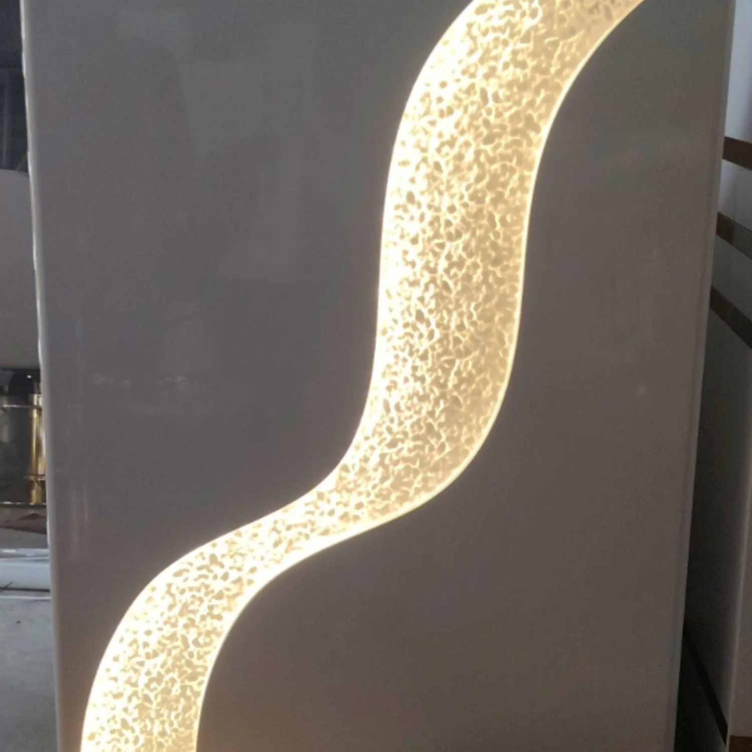 Mostrador de Recepción Blanco 80 cm con Detalle Dorado para Oficina y Atención al Cliente 8