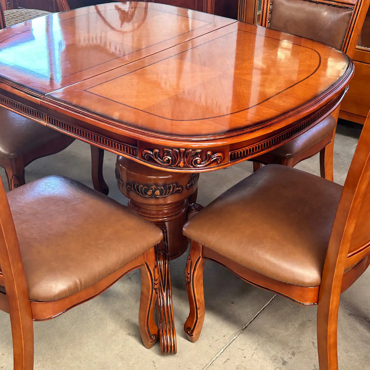 Comedor Ovalado Extensible y 4 Sillas de Madera Roble Americano 3