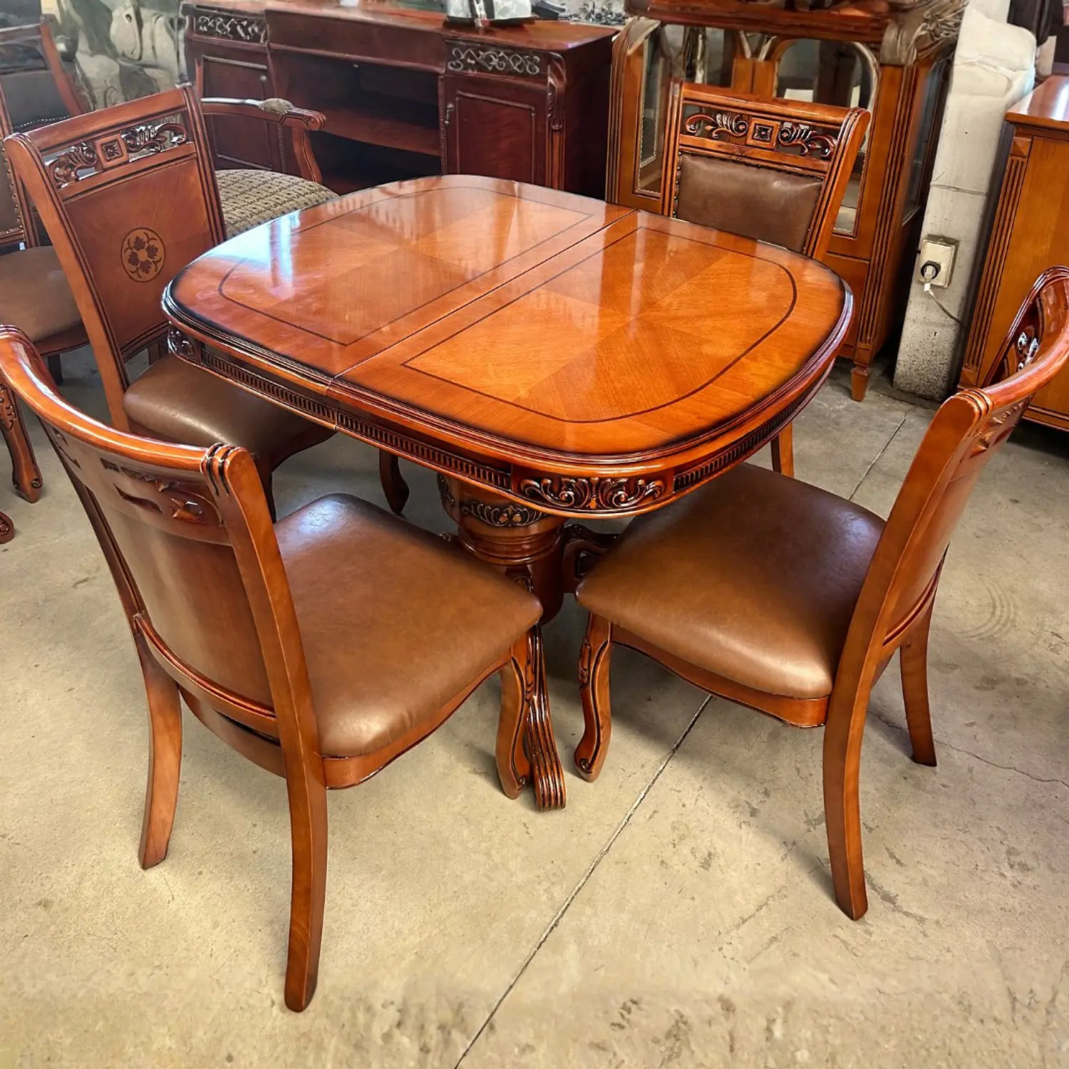 Comedor Ovalado Extensible y 4 Sillas de Madera Roble Americano 4