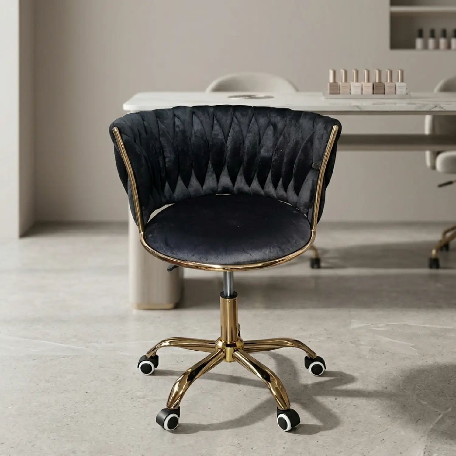 Silla Manicure Profesional Velvet con Ruedas y Base Dorada Monaco para Salón de Belleza 5