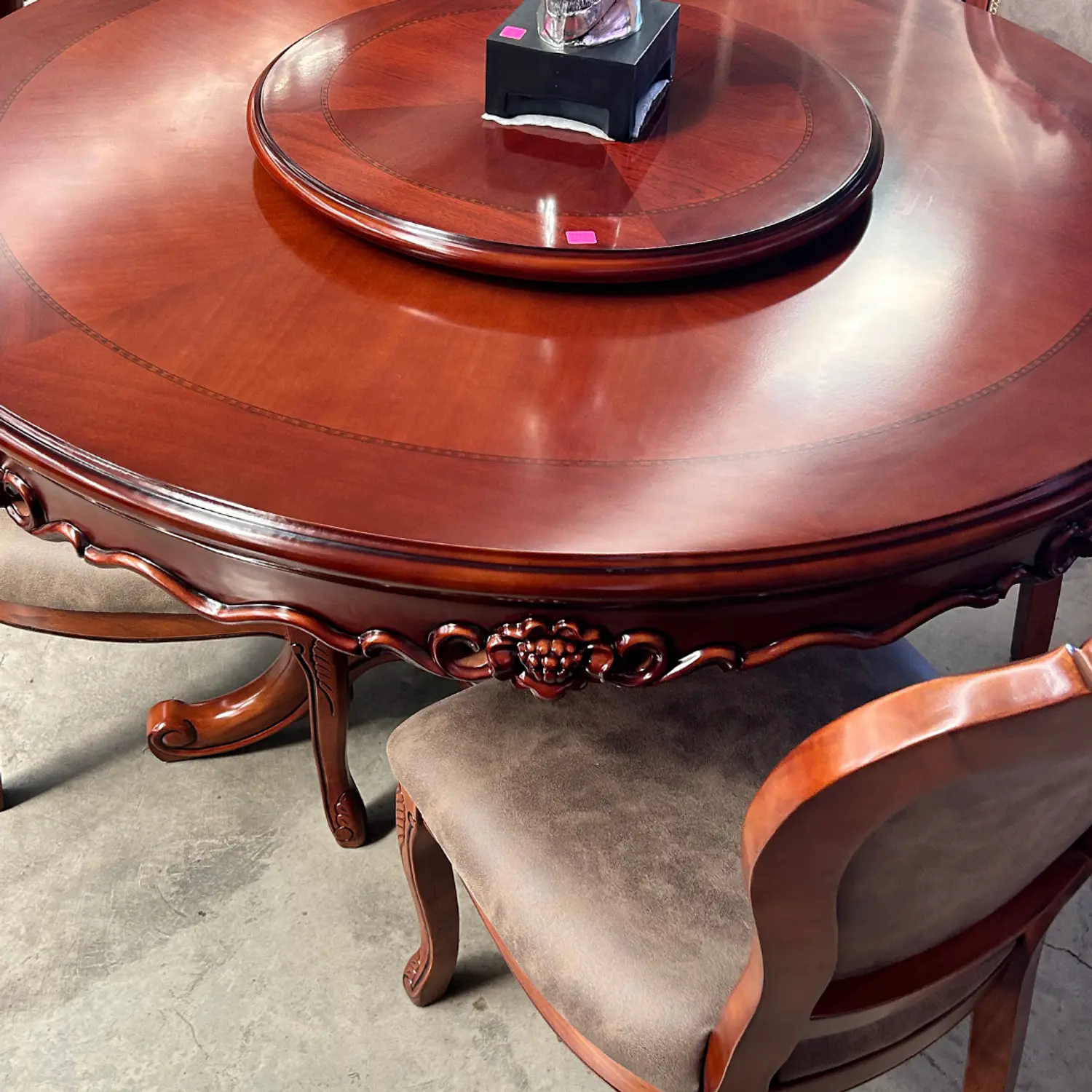 Comedor Redondo de 6 Sillas en Madera de Roble Americano 6