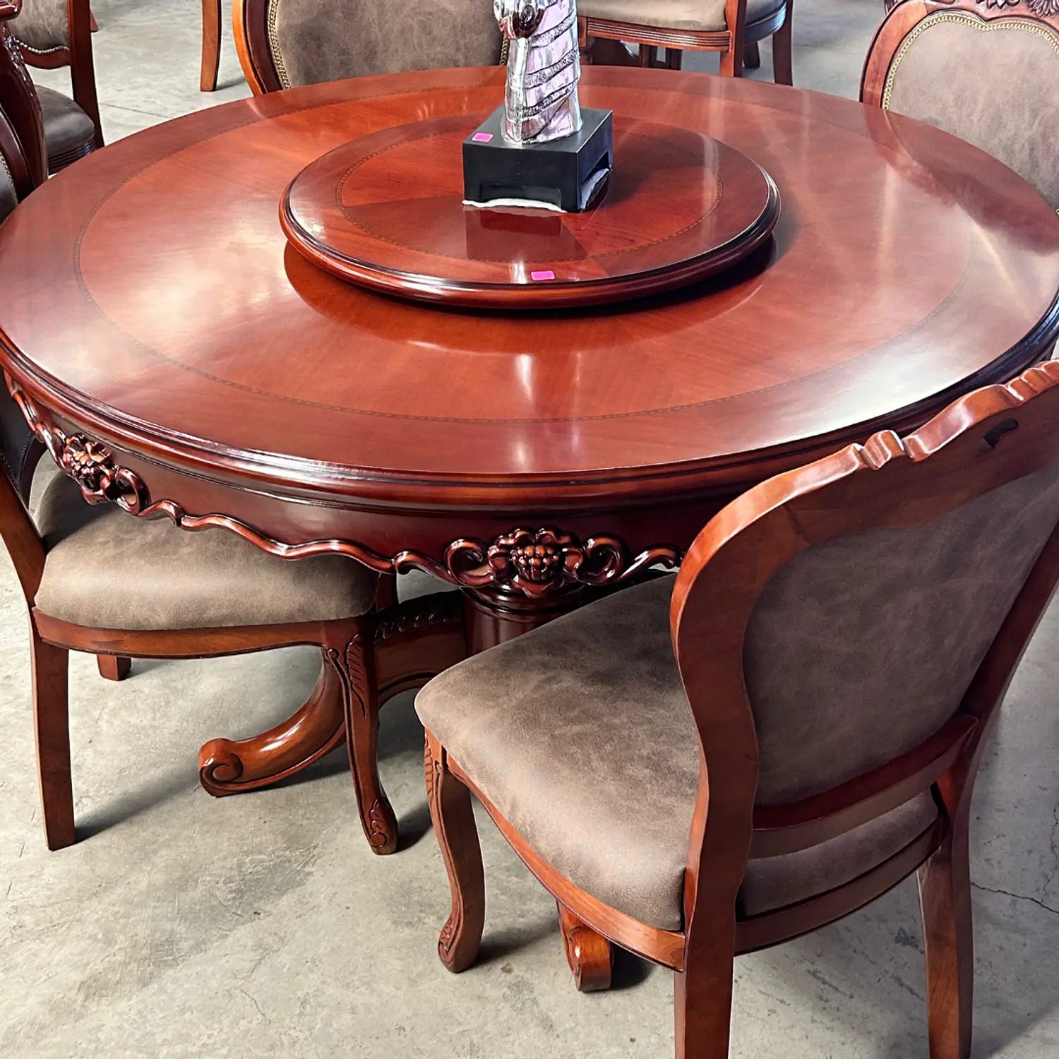 Comedor Redondo de 6 Sillas en Madera de Roble Americano 7