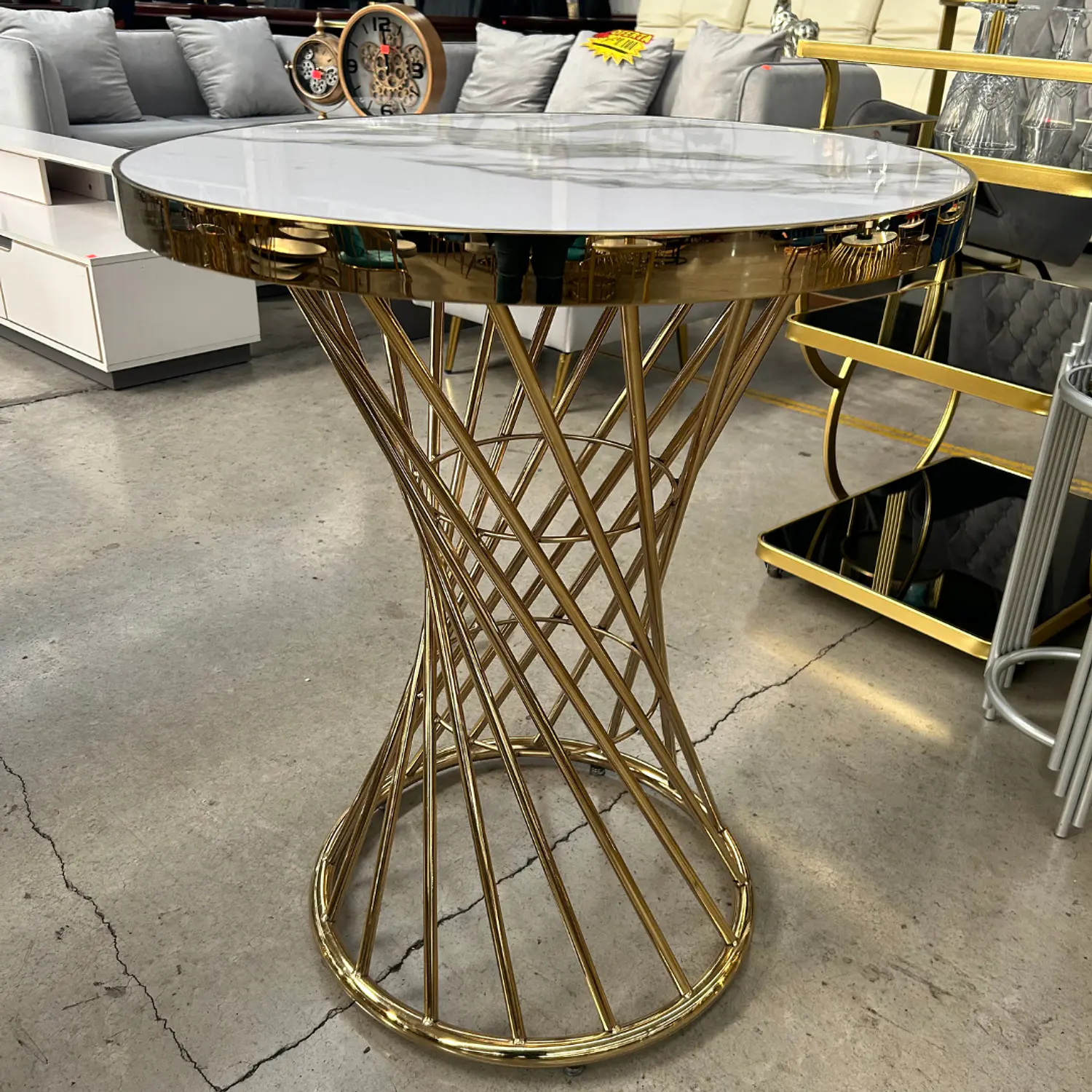 Mesa Lateral Dorada de Mármol Estilo Glam 60 cm 6