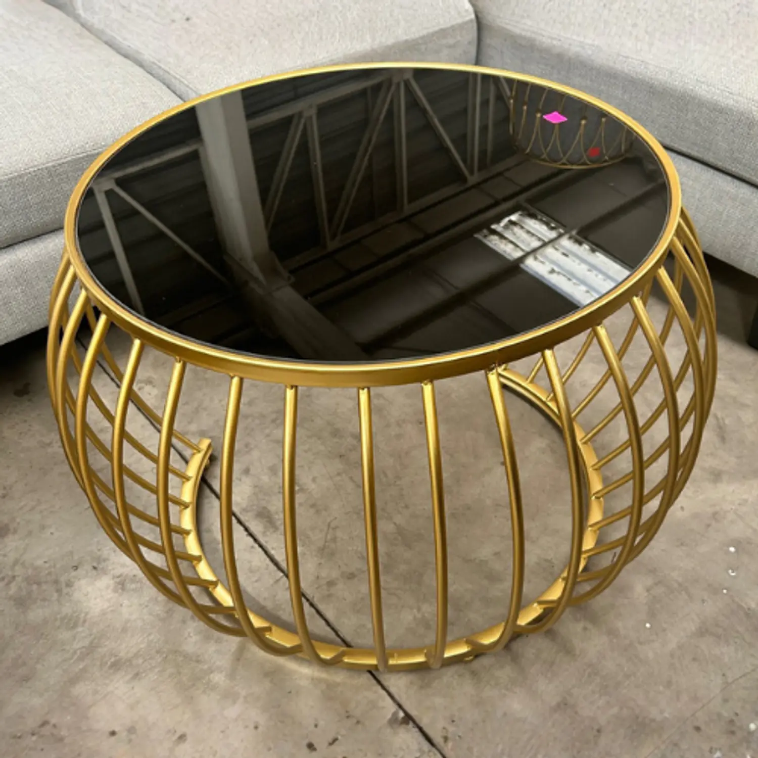 Mesa de Centro Doble Nido Medusa Postmoderna Dorada Metálica  5