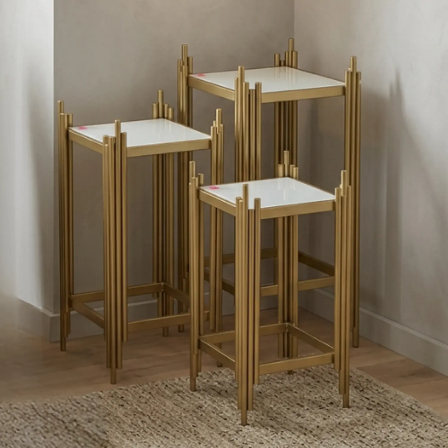 Mesa Lateral Postmoderna Cuadrada con Cubierta Acrílica  1