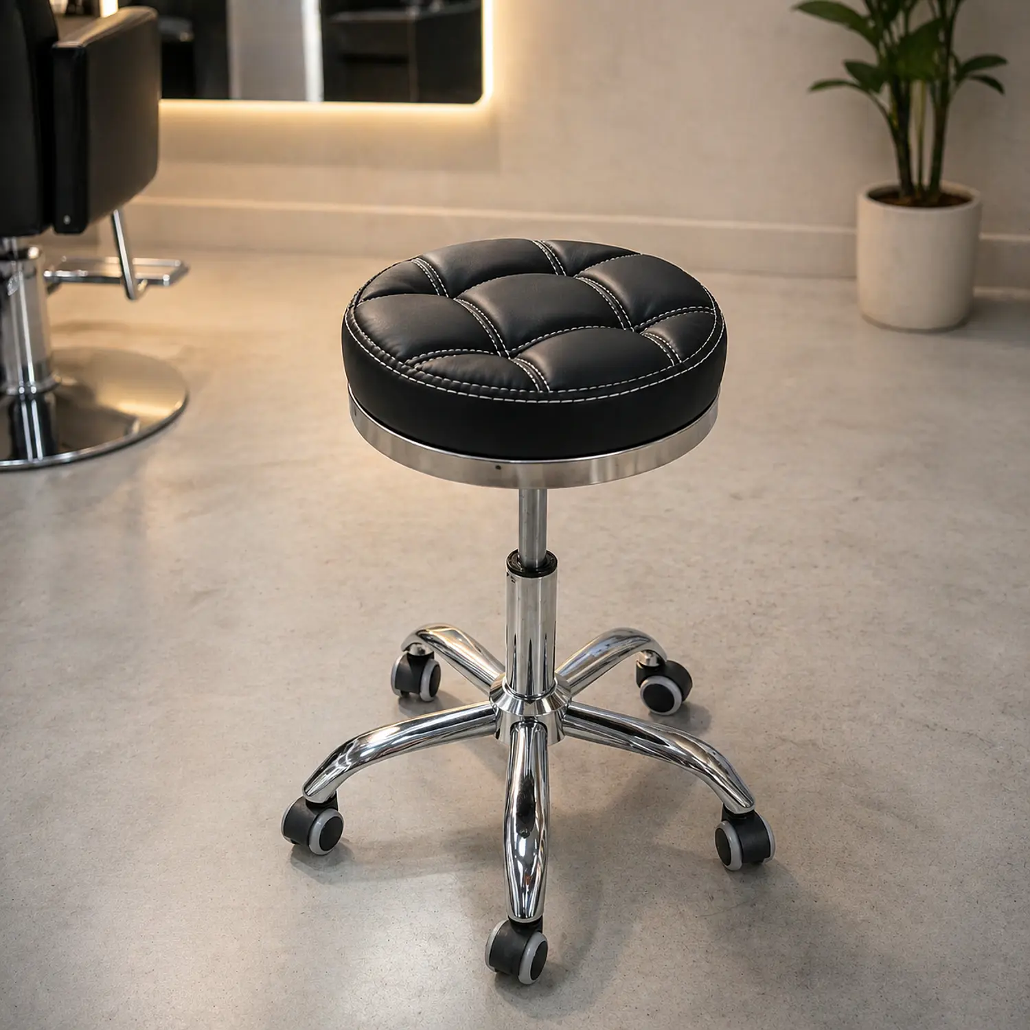 Banquito Barbería Estética Giratorio Hidráulico con Ruedas Profesional 1