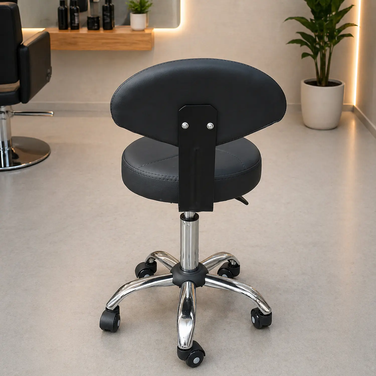 Banquito Barbería Negro con Respaldo Regulable y Ruedas Profesionales 3