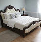Cama King de Madera Tallada y Doble Tapizado en Ecocuero Capitoné Beige - Miniatura 4