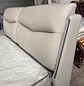 Cama Gris Tapizada con Luces LED en Respaldo - Miniatura 7