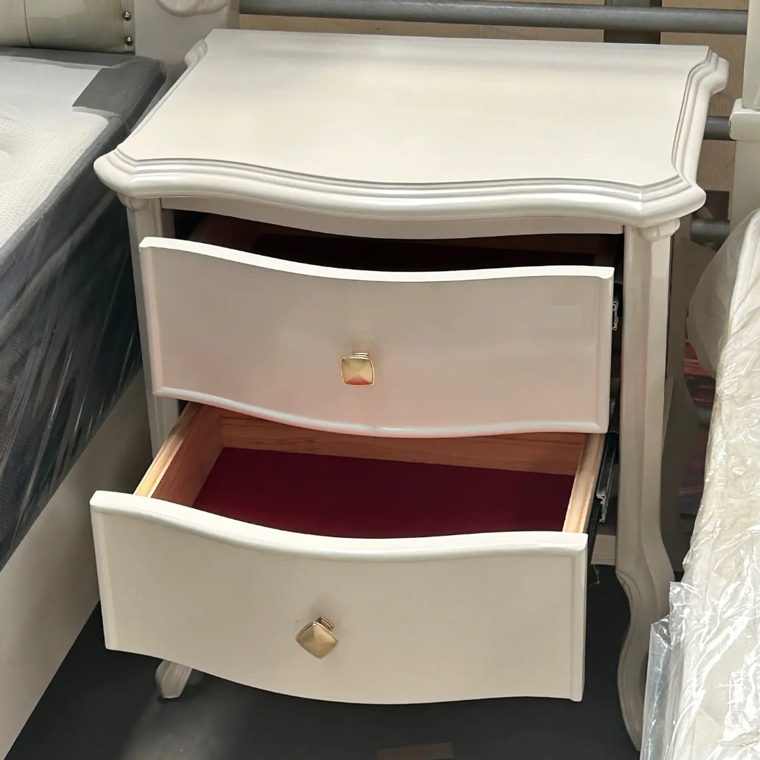 Velador con 2 Cajones Blanco Clásico para Dormitorio y Living 7