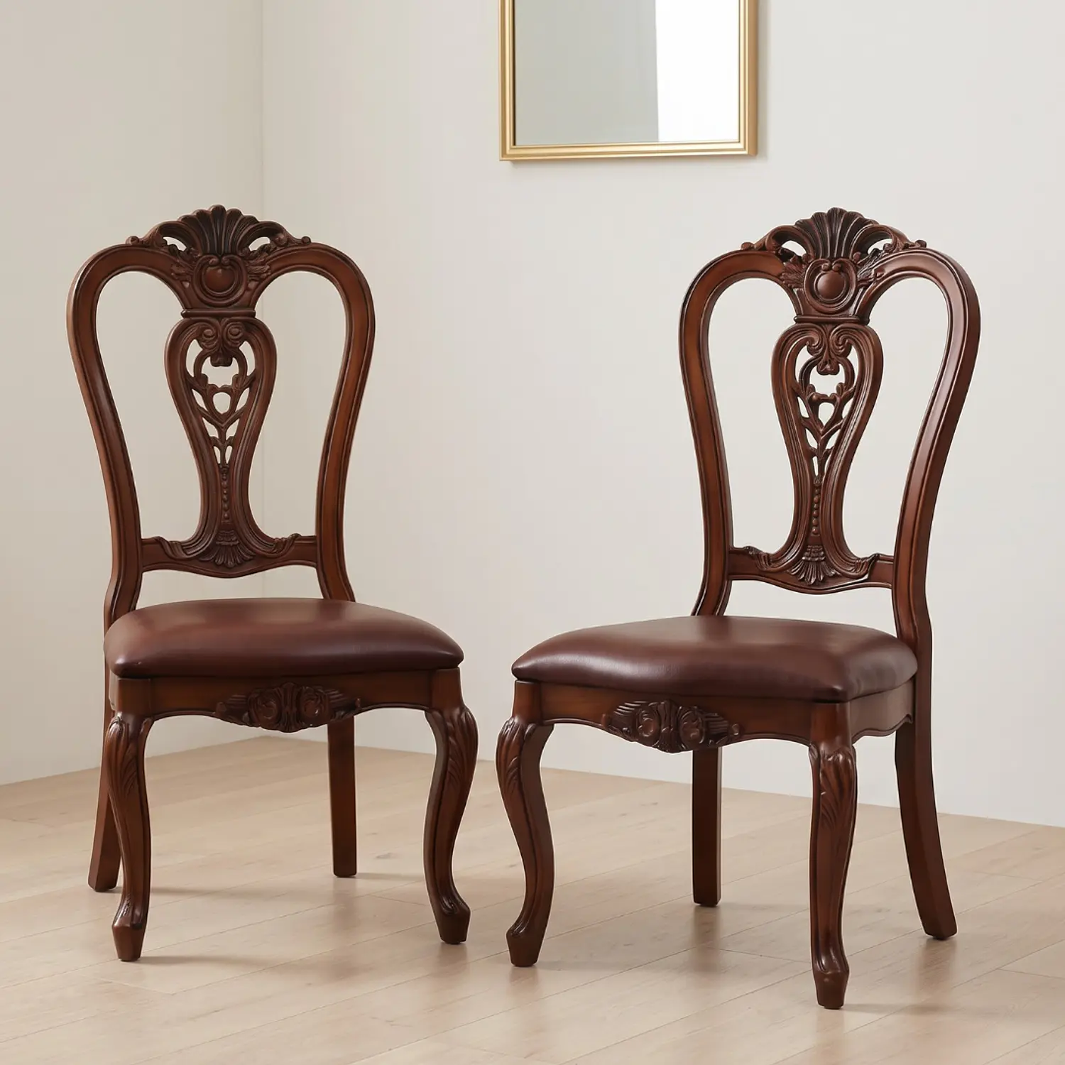 Set de 2 Sillas de Comedor Clásicas de Madera Caoba y Cuero 1