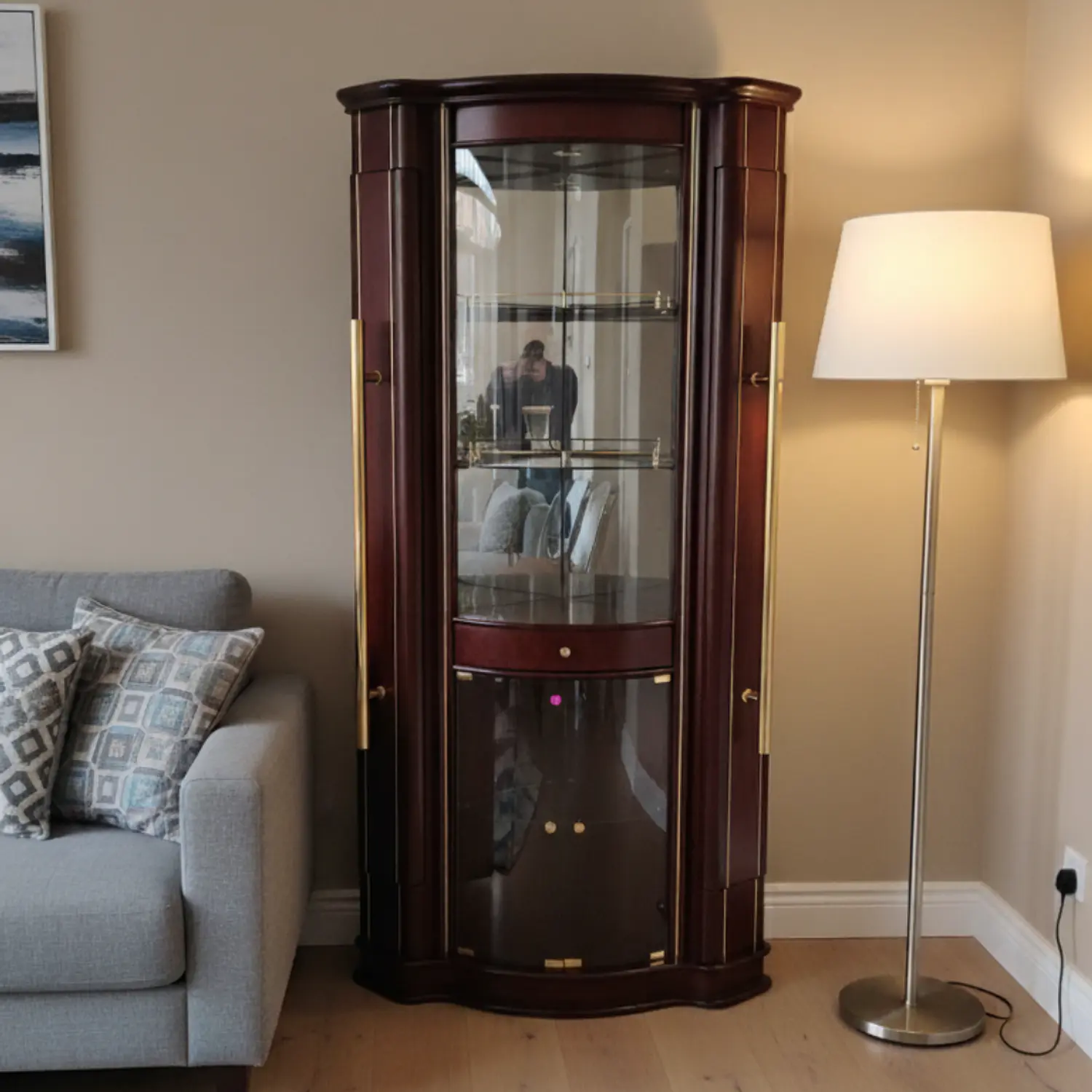 Vitrina de Cristal Sofía en Madera de Caoba 1