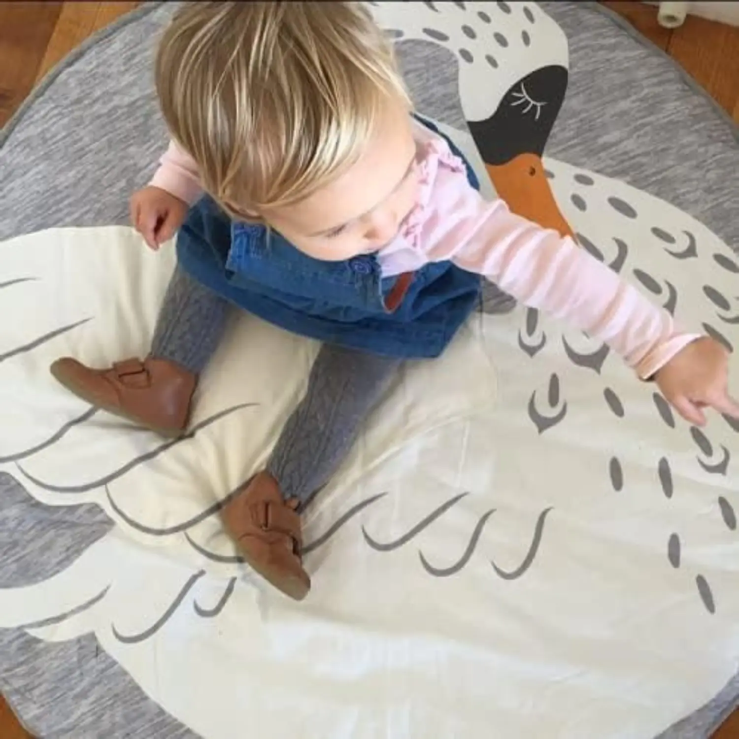 Alfombra de Bebe Redonda Diseño de Cisne Lavable 5