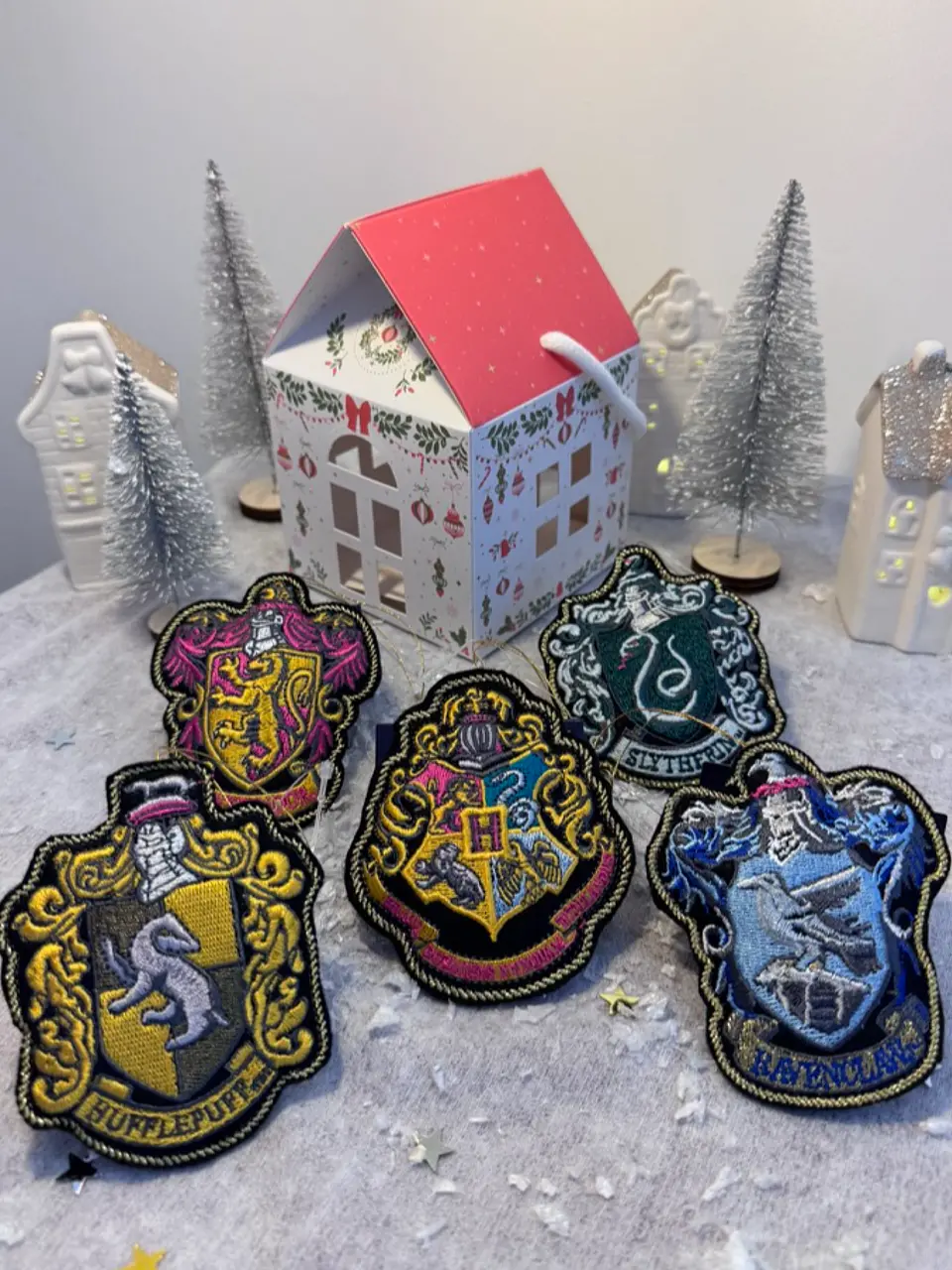 Gift Box Emblemas Harry Potter 3