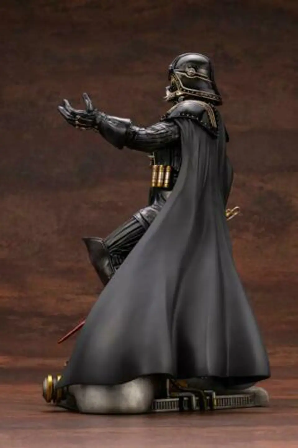 Kotobukiya ARTFX Artist Series: Darth Vader - Industrial Empire (Escala 1/7) 6