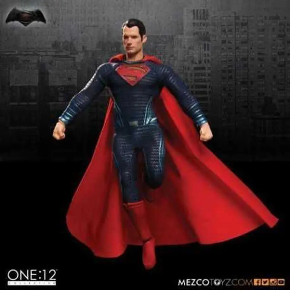 Batman v Superman: Dawn of Justice One:12 Collectible Superman Action Figure 4